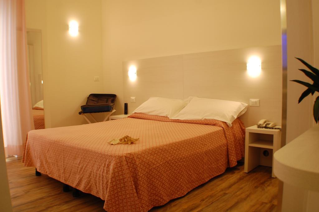 Hotel Nelson Rimini Esterno foto