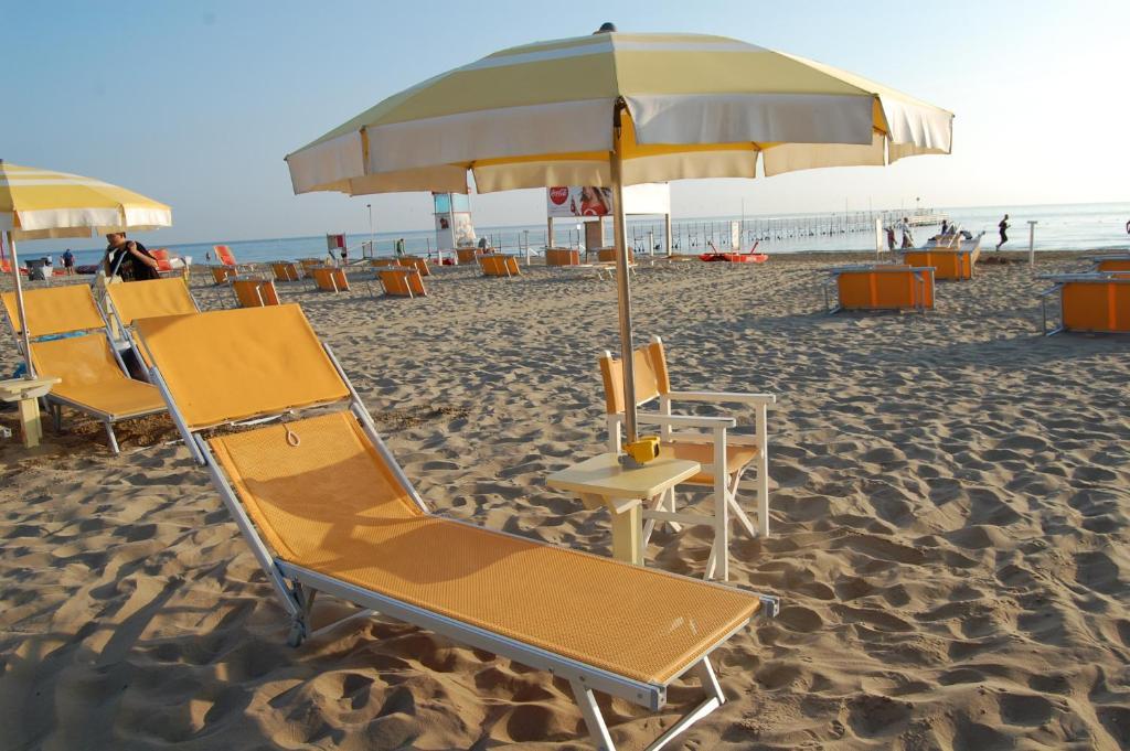 Hotel Nelson Rimini Esterno foto